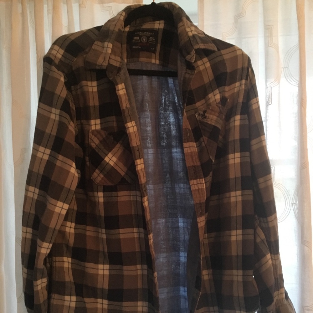 4/$20 Men’s AE Flannel